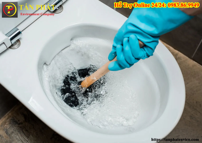 cách thông tắc bồn cầu bị tắc giấy vệ sinh