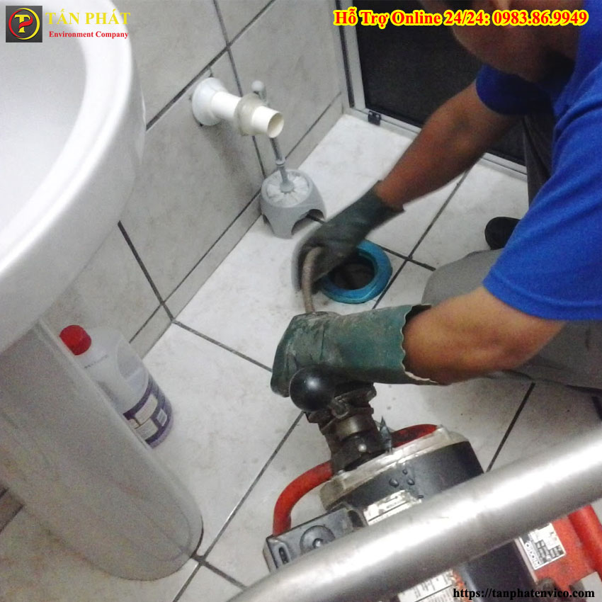 thông tắc cống tại hai bà trưng