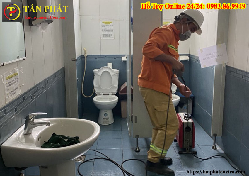 Thông tắc nhà vệ sinh tại Long Biên