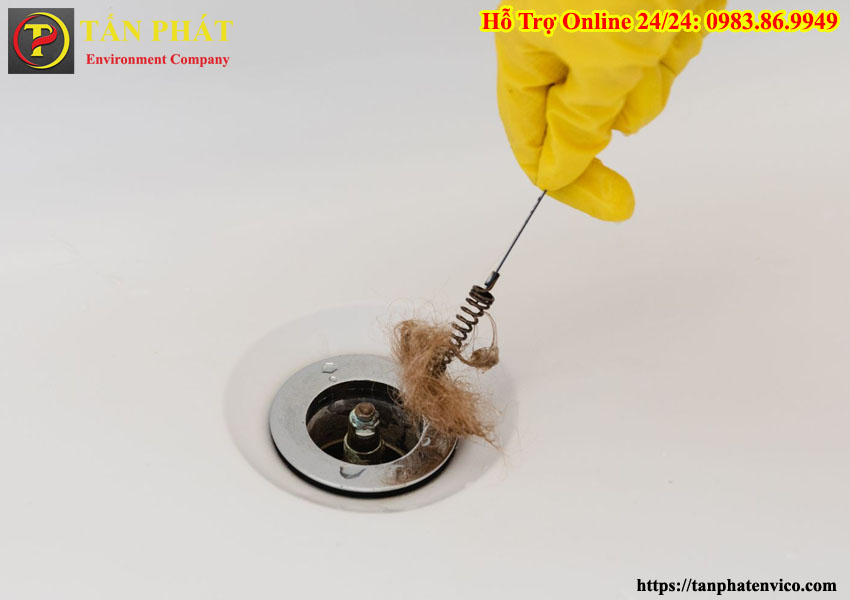Cách thông bồn tắm bị nghẹt tóc