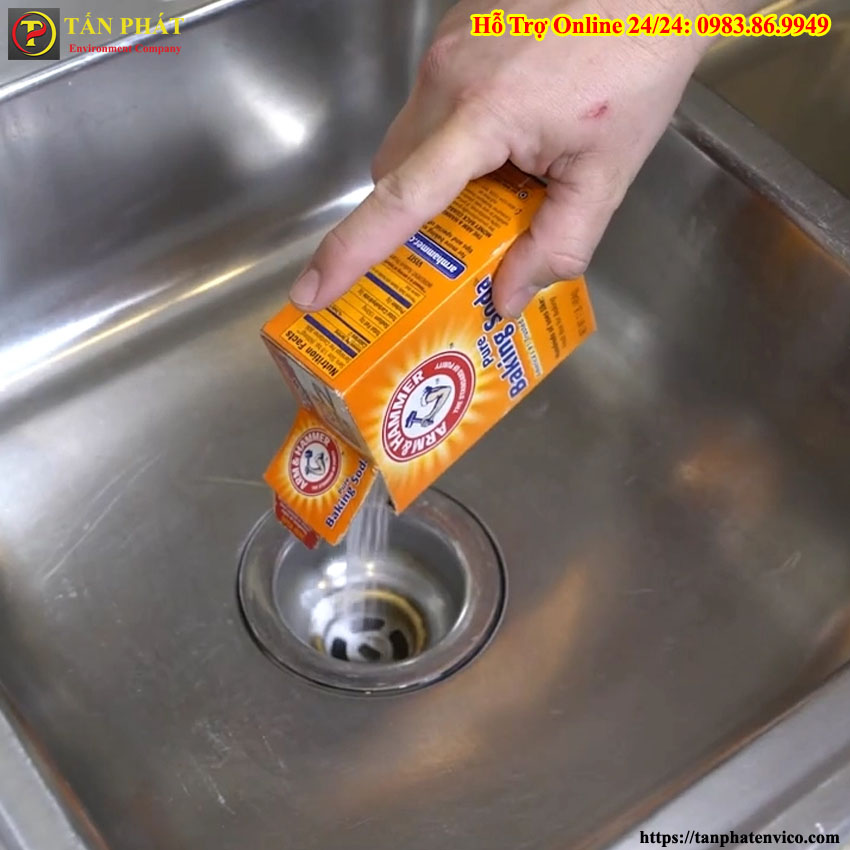 cách thông tắc chậu rửa bát bằng banking soda và giấm