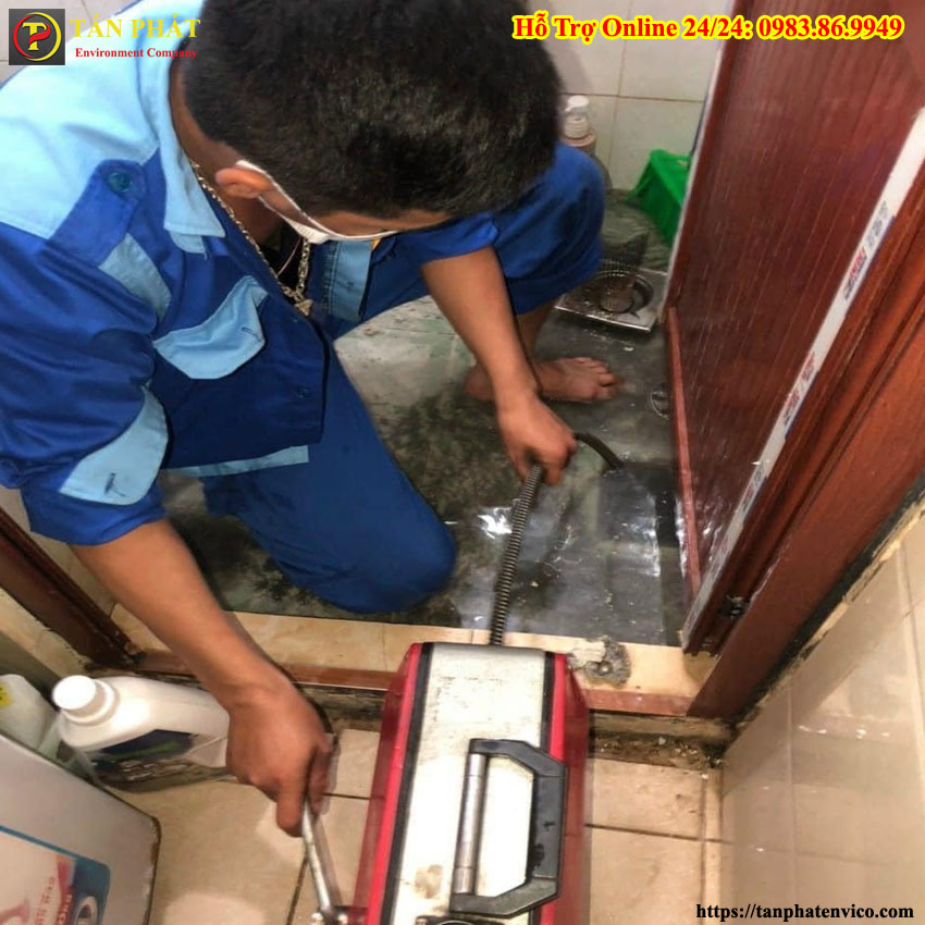 thông tắc cống bồn cầu tại phúc thọ