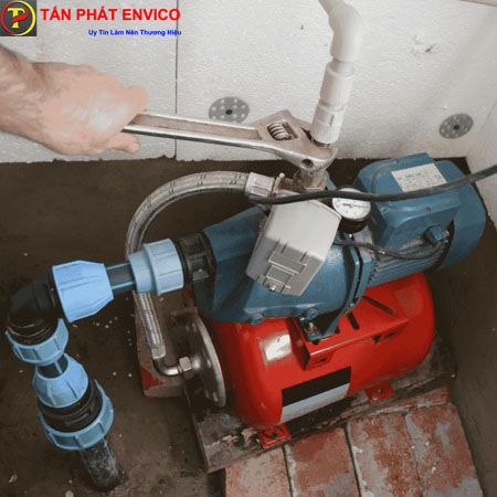 Sửa máy bơm nước Tấn Phát Envico
