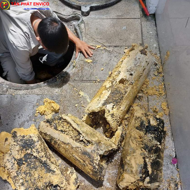 Tấn Phát Envico thông tắc cống nghẹt dầu mỡ