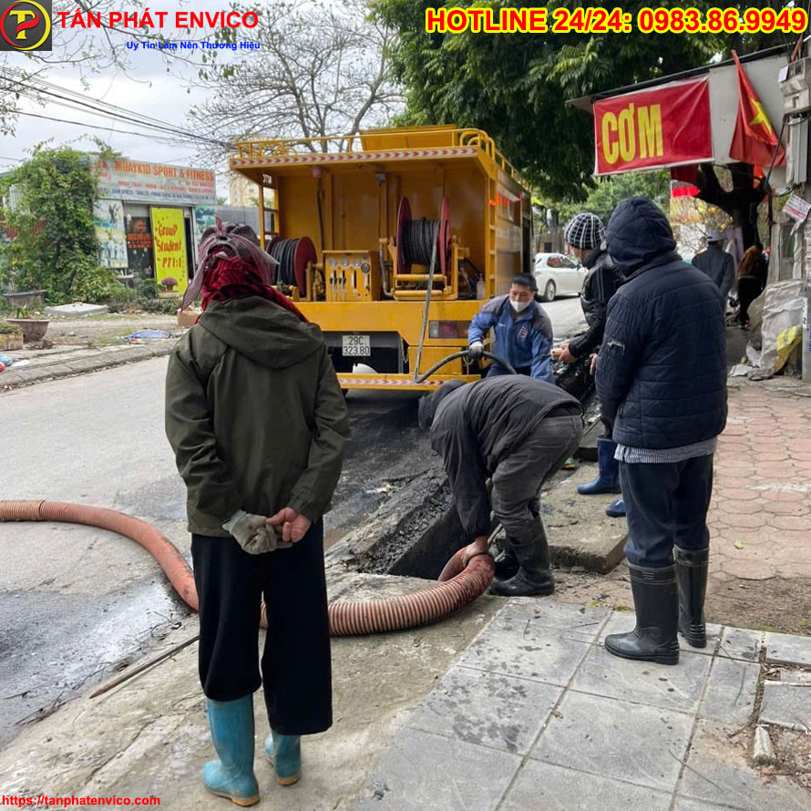 Nạo vét cống rãnh hố ga tại Đà Nẵng