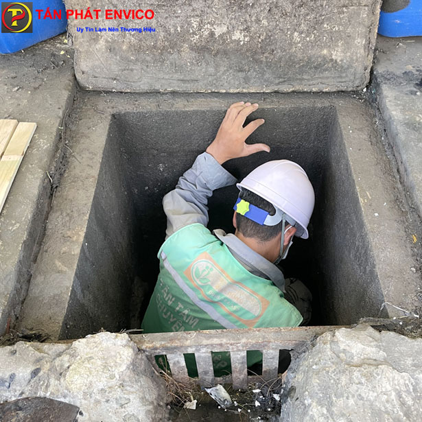 Nạo vét cống rãnh hố ga tại Hà Nội